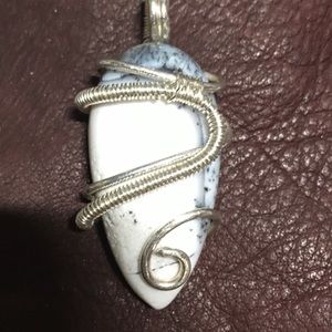 Silver pendant with dendrite stone